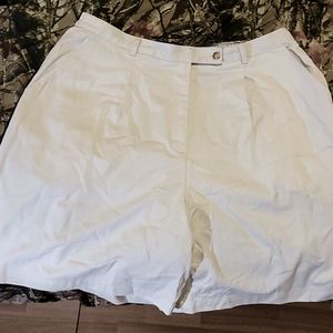 3 pair of gently worn karen scott shorts